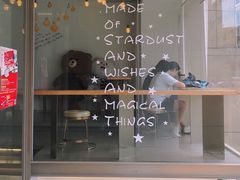 -顶东面包花园·生日蛋糕(世博店)