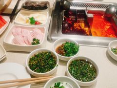 -海底捞火锅鲜切牛肉主题店(长寿路店)