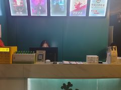-荒岛实景沉浸密室(江汉路1店)