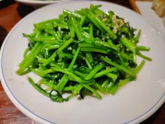 蒜泥香蒿-大牌大·传统杭帮菜(湖滨店)
