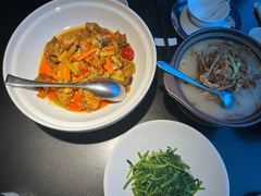 -凤凰湘语·平价海鲜餐厅(浦东旗舰店)