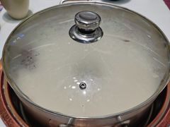 -洪氏嗨捞·猪肚鸡火锅(阳光天地店)