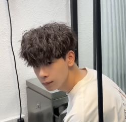 -尤司男士国潮理发馆