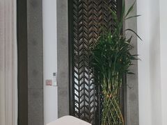 -梅花香里大酒店(郁金香路店)