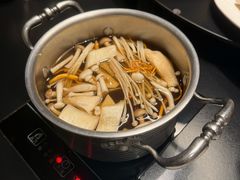 -鲜入唯煮·港式海鲜牛肉火锅(金宝街店)