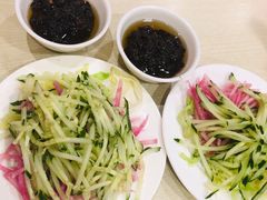 -黑八私房老北京炸酱面