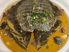 -深圳富苑皇冠假日套房酒店