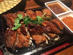 大漠烤羊排-塔里木新疆饭店(新北万达店)