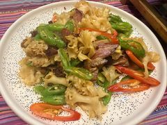 -香巴拉云南餐厅(华莱坞店)