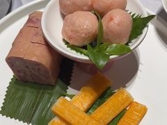 -红鼎豆捞·非遗鲍皇汤火锅(宝丰路店)