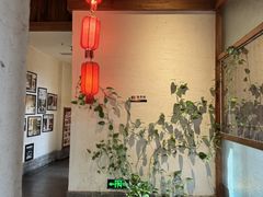 -挂旗柴锅鸡(蚌山区嘉年华店)