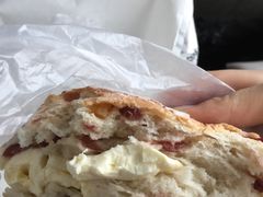 招牌三角芝士面包-Juicy Bakery(大学路店)