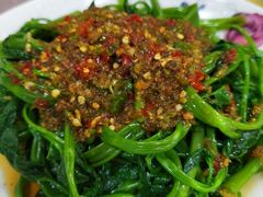 剁椒藤菜-洪霞餐馆