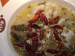 -鱼亨小鲜酸菜鱼(大信店)