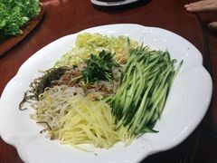 -老码头黑皮肘子锅包肉(赣水路店)
