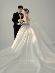 -雪中彩影婚纱摄影·微光艺术中心