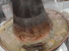 -一口猪海鲜浑锅·东北家常菜