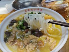 -文山荷鲜居(翠湖店)
