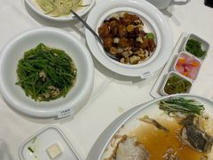 -万龙洲海鲜(大兴绿地缤纷城店)