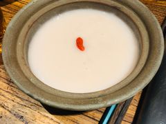 -老牌坊云南鱼豆花火锅(爱建店)