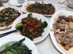 -品泉餐厅·大盆鱼·走地鸡