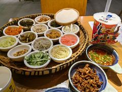 -包整·丝娃娃(一览甲秀楼风景店)