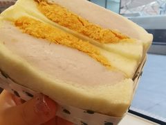 -沁屋面包店(人民东路店)