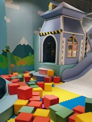 -利奥梦幻主题乐园(爱琴海购物公园店)