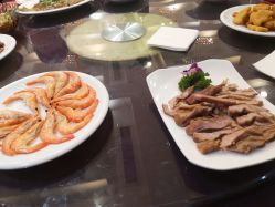 -鑫淼餐饮娱乐中心(江东街店)