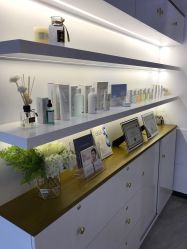 全部是韩国的护肤品-海菲秀·飞顿牛奶光·LDM官方授权中心美轮美浣瓷感美肌