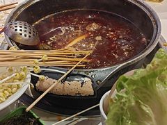 -钢管厂五区小郡肝串串香(蜀都万达店)