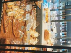 -顶东面包花园·生日蛋糕(世博店)