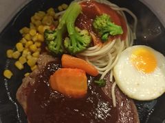 -汤姆家的牛排意面披萨(新城市广场店)
