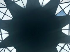 -上海滴水湖皇冠假日酒店