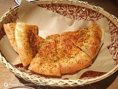 巴扎碳烤油馕-纳鲁孜·新疆特色餐厅(上海悦荟广场店)