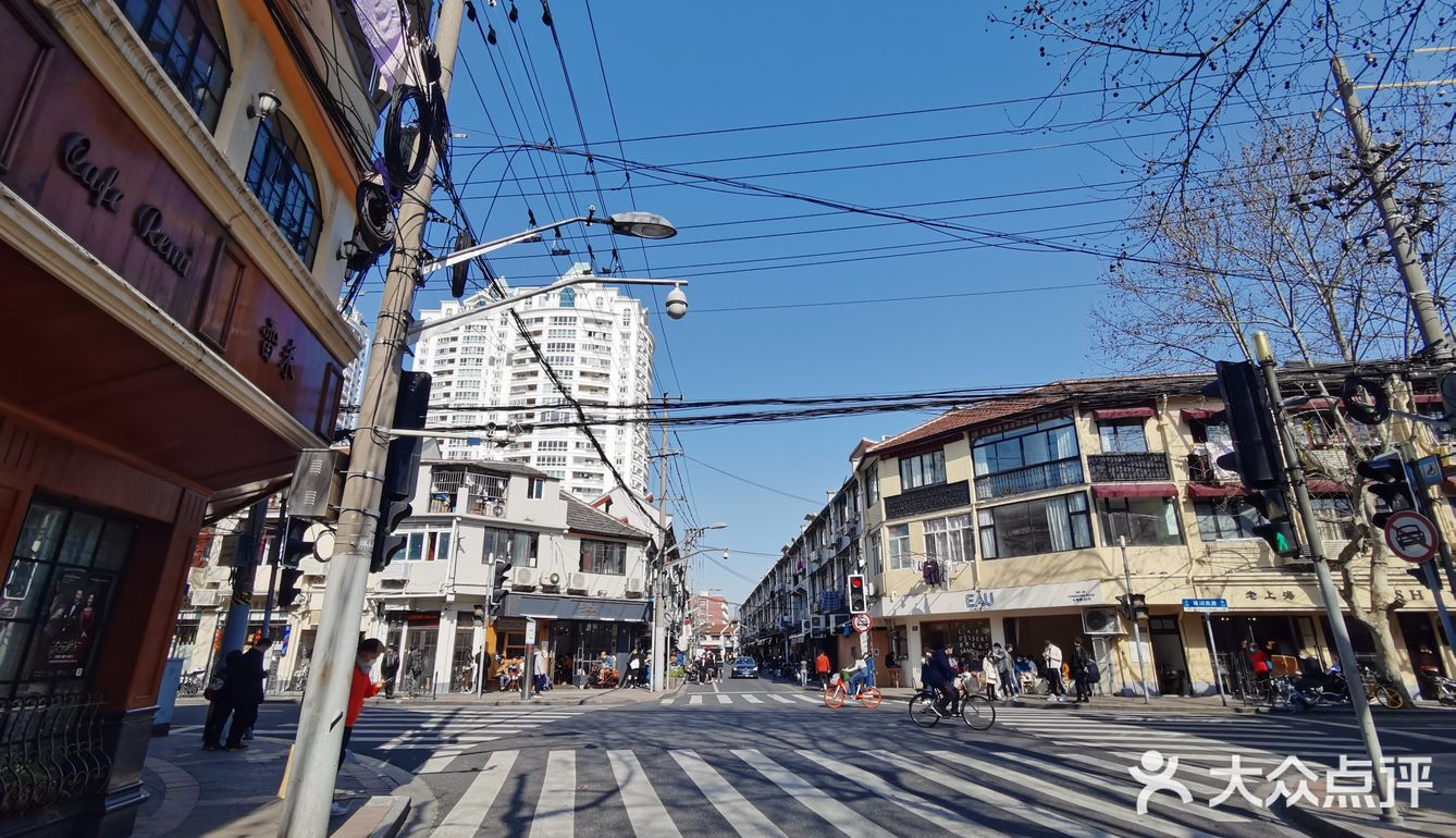 我对需要排队才能喝咖啡的体验没有兴趣