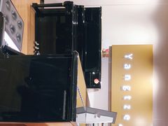-柏斯音乐艺术中心·钢琴·吉他(上音店)