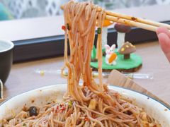 干拌辣子鸡米线-小韭仙·丽江地道小锅米线(银泰城店)