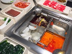 -海底捞火锅鲜切牛肉主题店(长寿路店)