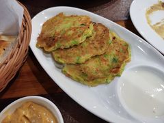 西葫芦饼配酸奶-TUK土耳其餐厅·下午茶(卢湾店)