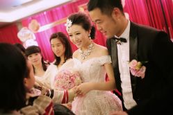 -巴黎婚纱摄影工作室