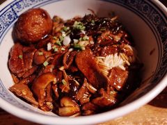 -沪西老弄堂面馆(定西路店)