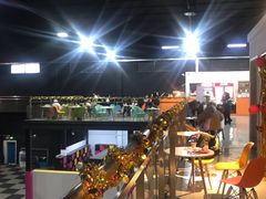 -嘿哟动霸CHUA·新潮玩运动娱乐中心·蹦床滑冰团建乐园