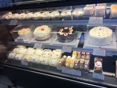 鲜奶小方蛋糕-红宝石·鲜奶小方·海派西点房(南丹店)