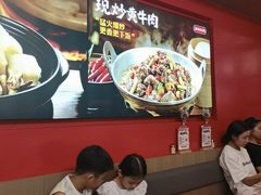 -湘阁里辣(南岭购物广场店)