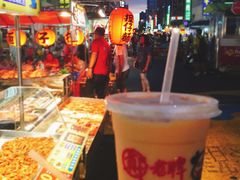 -六合夜市