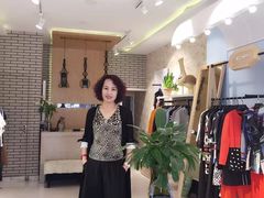 -卡蒂亚婚纱摄影