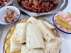 -丹水桥地锅鱼·翘嘴鲌·地方特色全鱼宴(丹江口大坝店)