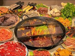 -渝嘴小老弟老火锅(华新村店)