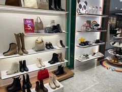 -BeLLE 百丽(凯德闵行商业中心店)